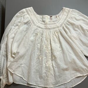 Free People Faraway Fields Women’s size XS Elegant White Embroidered Women's Top